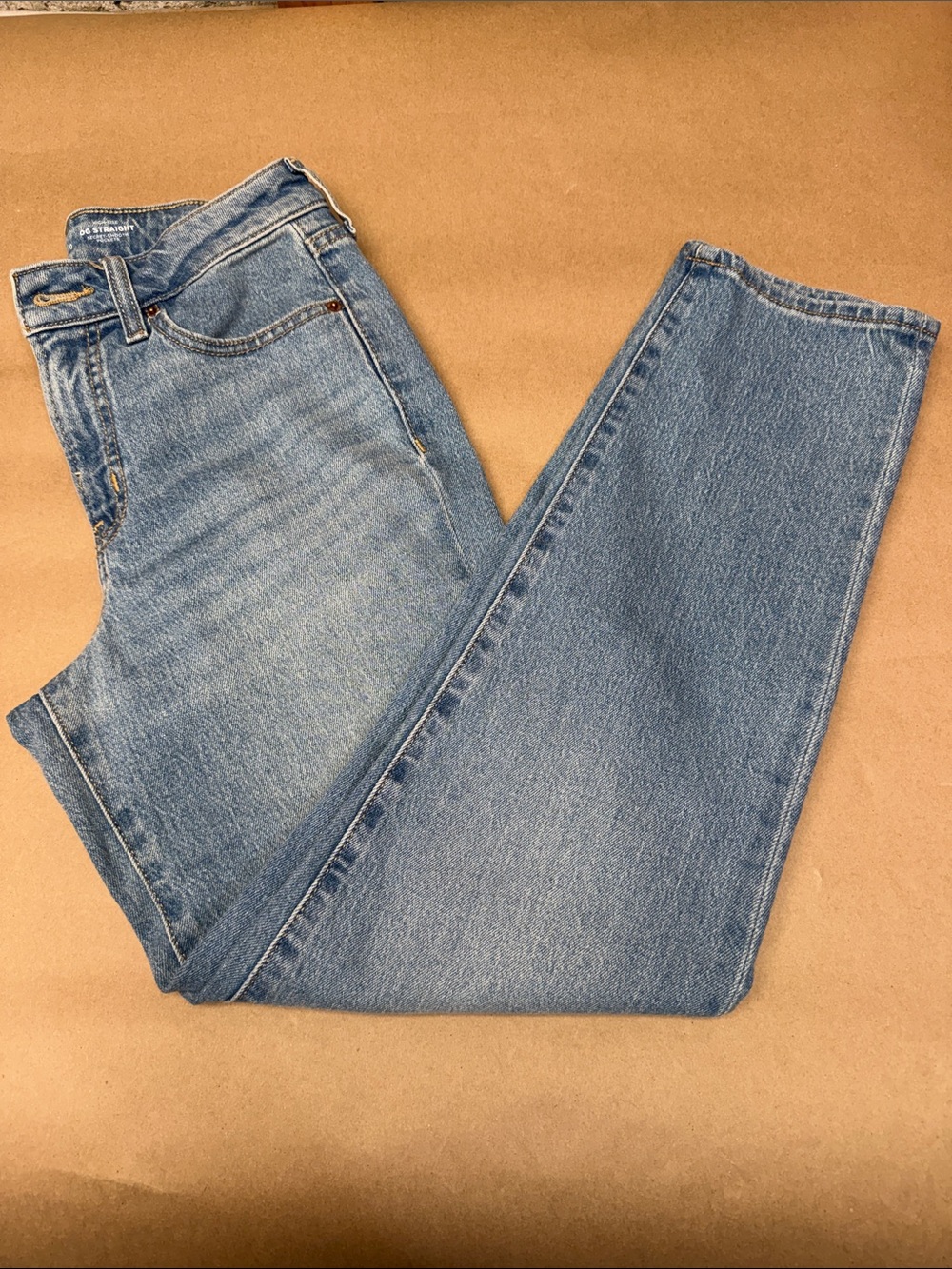 Old Navy Women's Straight-Leg Jeans — Light Blue Wash